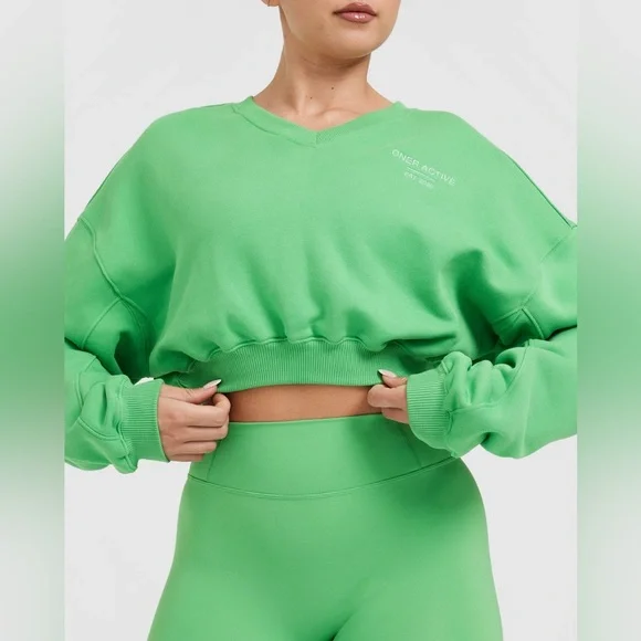 NWT: Oner Active ALL DAY EST 2020 CROP V-NECK SWEATSHIRT - Picture 3 of 11